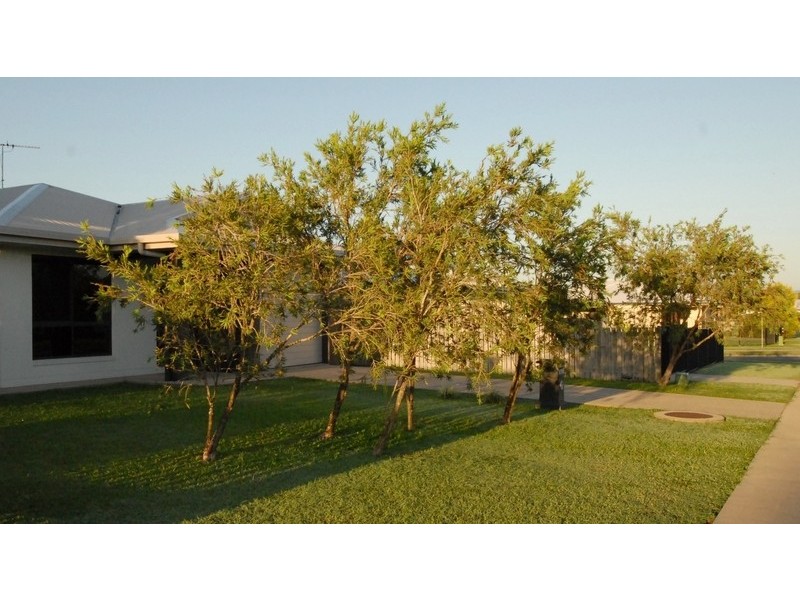 5 Millenium Drive, Sarina QLD 4737