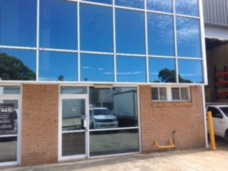 2/4 Carnegie Place, Blacktown NSW 2148