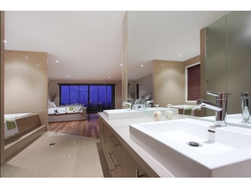 Lot 111 Highbury Road, Clyde North VIC 3978