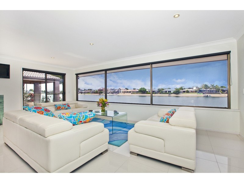 11 Diplacus Drive, Palm Beach QLD 4221