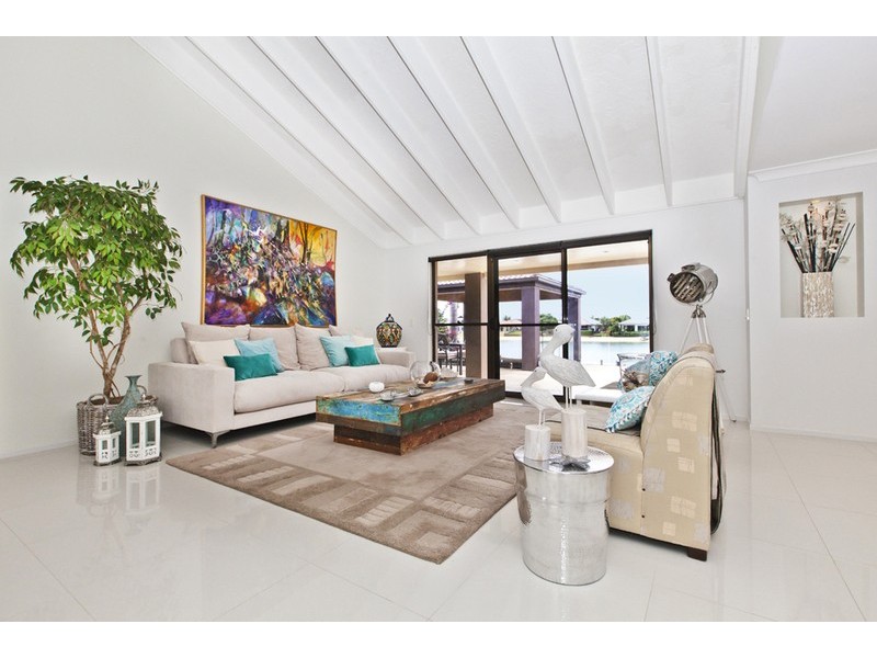 11 Diplacus Drive, Palm Beach QLD 4221