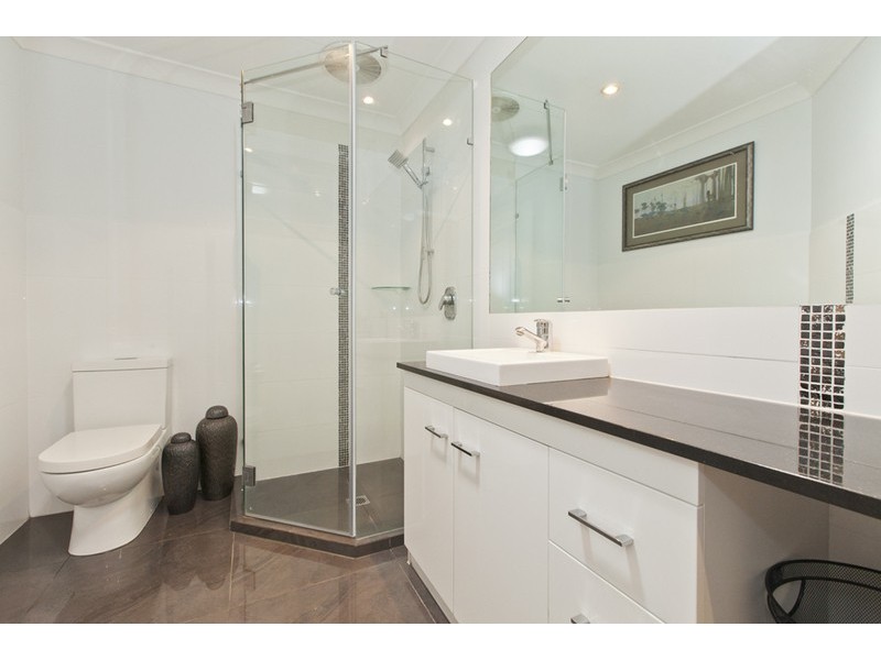 11 Diplacus Drive, Palm Beach QLD 4221