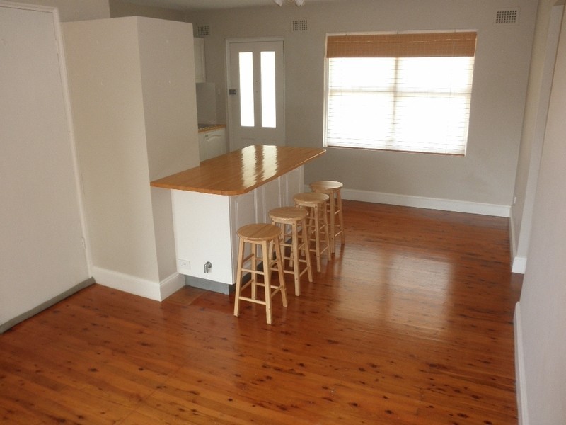 2/6  Livingstone Place, Newport NSW 2106