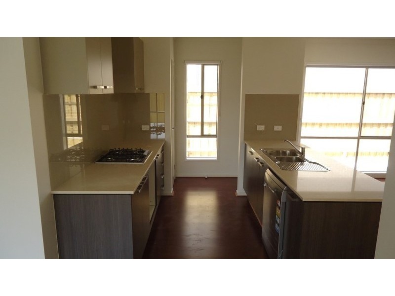 30 Simanson Way, Williams Landing VIC 3027