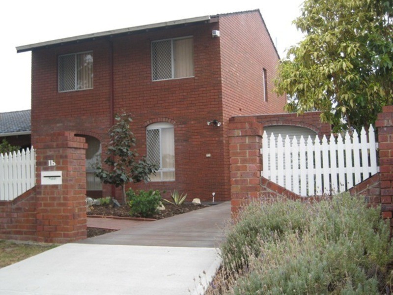 1B Hatton Court, Bassendean WA 6054