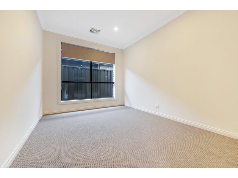 7 ORCHID COURT, Paradise SA 5075