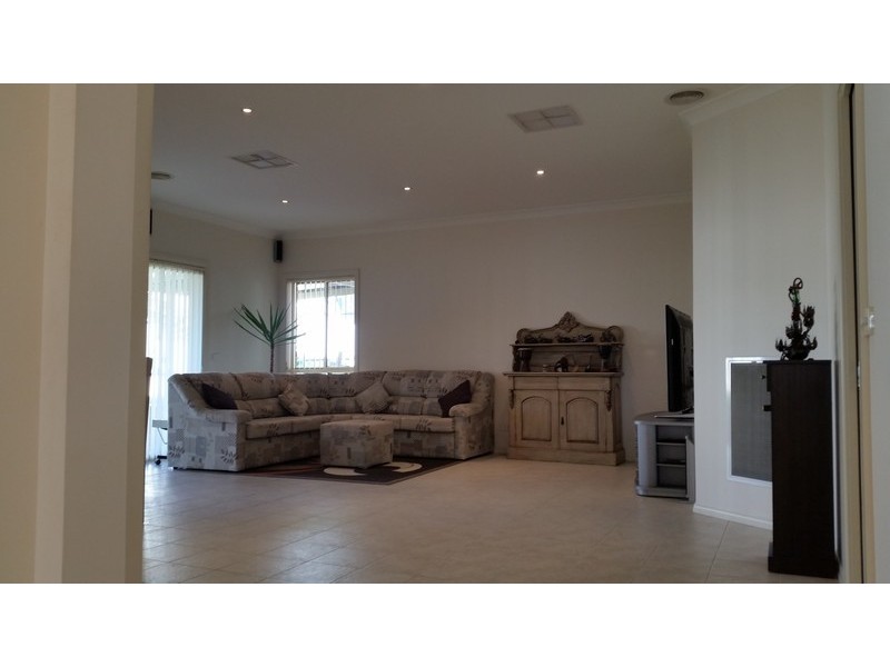 7 Honeysuckle Street, Thurgoona NSW 2640