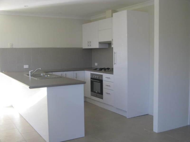 269 George St, Queens Park WA 6107