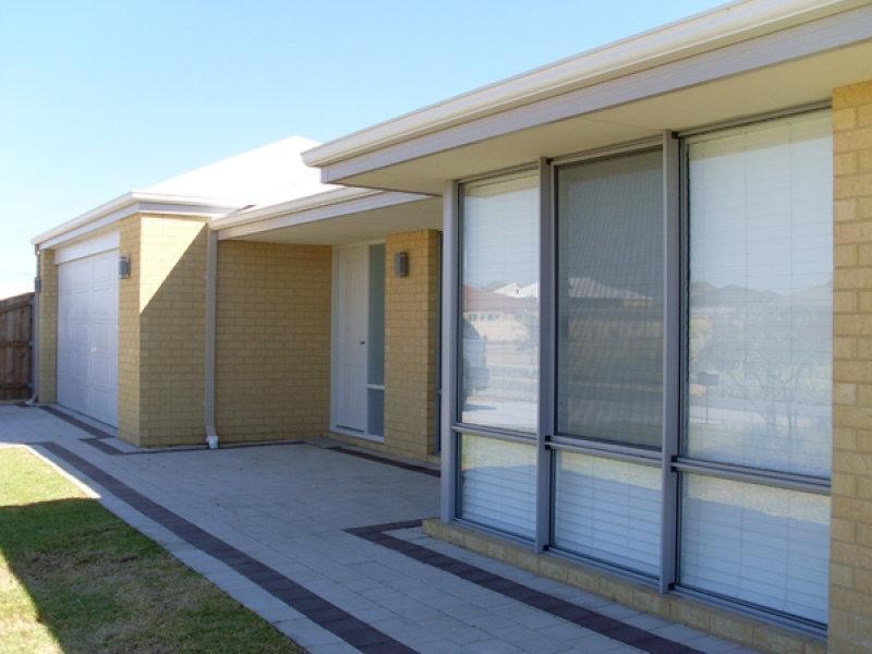 50 Seascapes Boulevard, Halls Head WA 6210