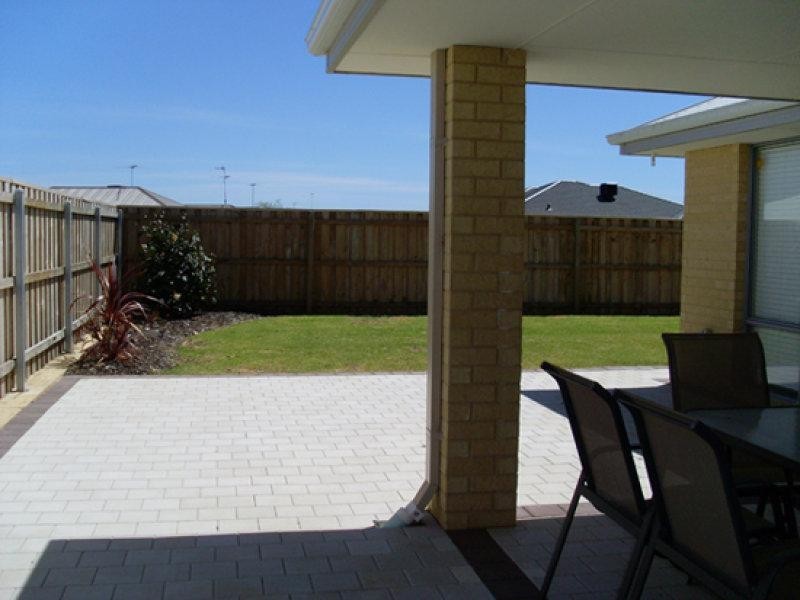 50 Seascapes Boulevard, Halls Head WA 6210