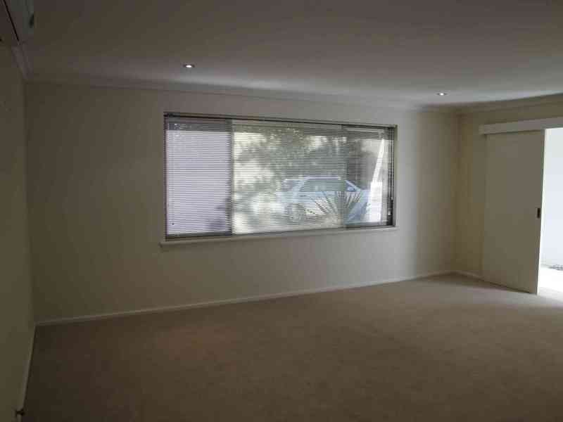 92 Woodhall St, Stirling WA 6021