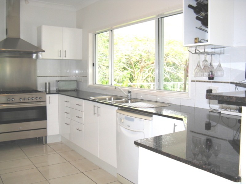 7 Konowna Close, Kanimbla QLD 4870