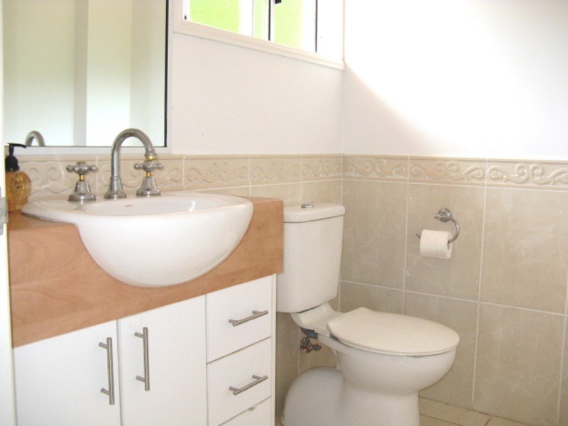 7 Konowna Close, Kanimbla QLD 4870