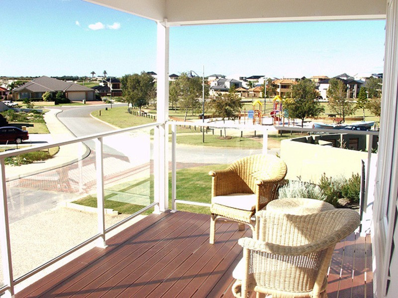 1 Margaret Road, Secret Harbour WA 6173