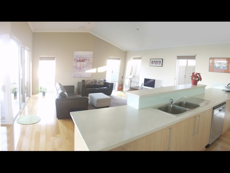 1 Margaret Road, Secret Harbour WA 6173