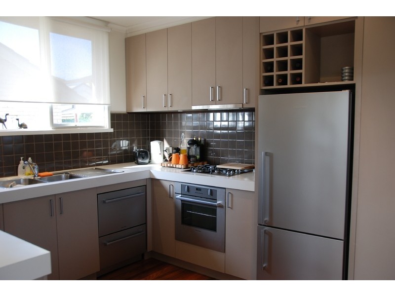 102 Stanley Ave, Mount Waverley VIC 3149