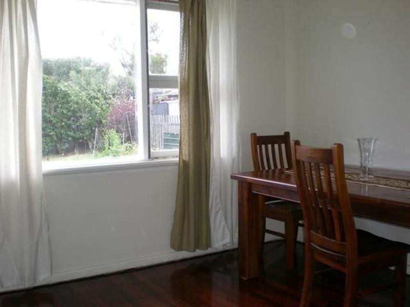 9 Milton Place, Orelia WA 6167