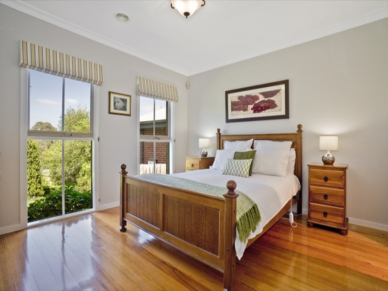 49 James Cook Drive, Diamond Creek VIC 3089