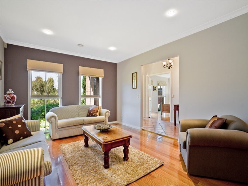 49 James Cook Drive, Diamond Creek VIC 3089