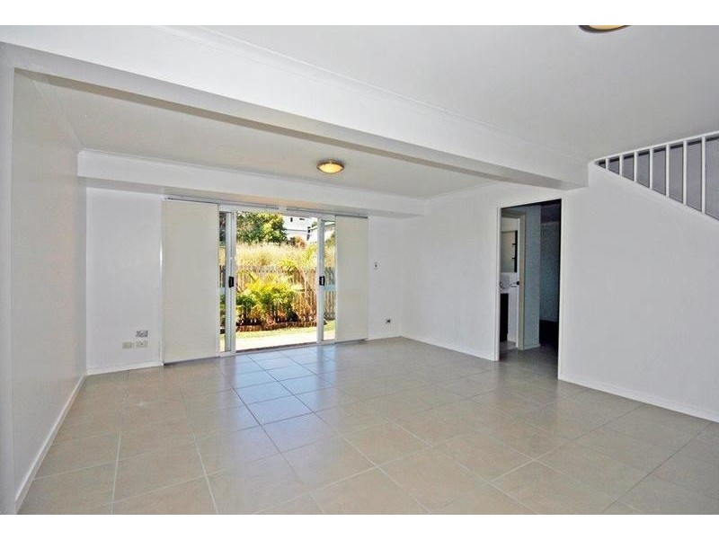 27/18 Elwell Street, Morningside QLD 4170