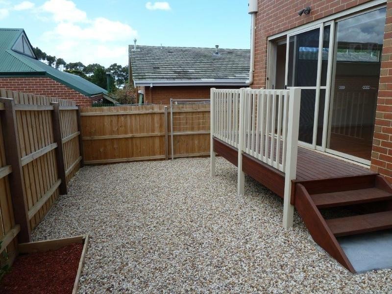 4/10 Banchory Street, Essendon VIC 3040