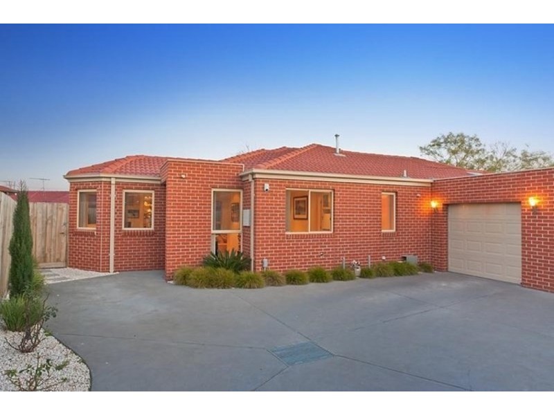 2/51 Leonard Close, Clarinda VIC 3169