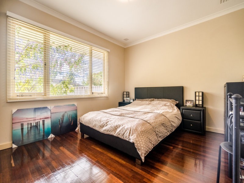 24 Keeley Way, Girrawheen WA 6064