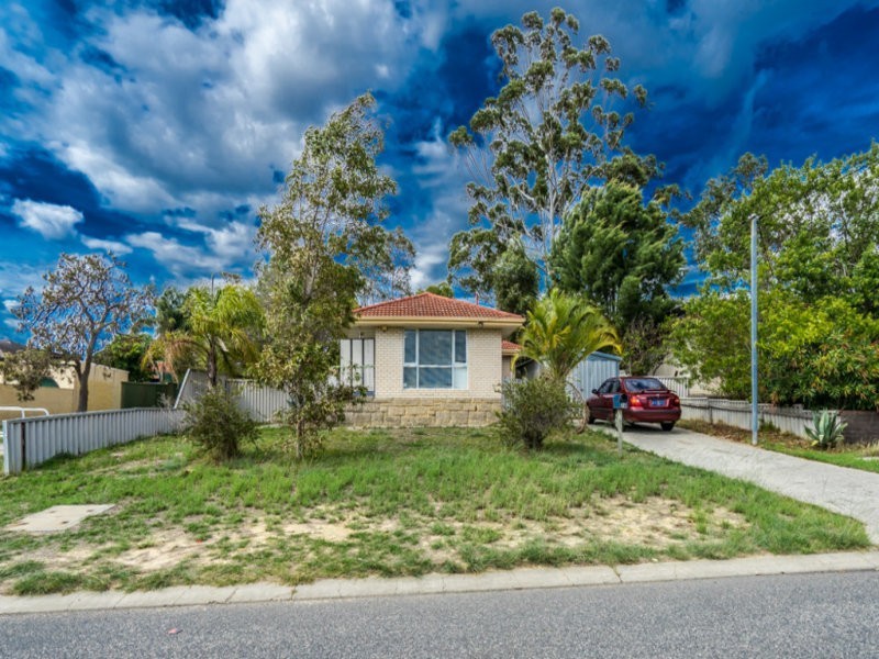 24 Keeley Way, Girrawheen WA 6064