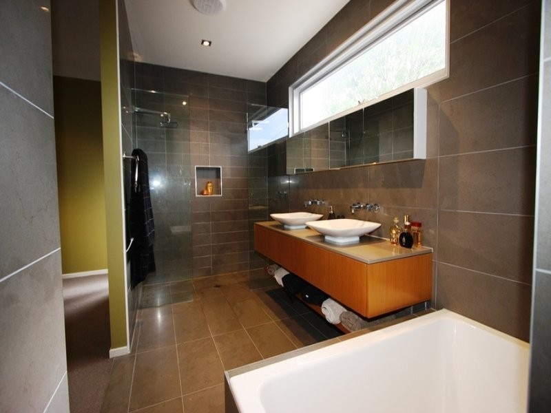 2/54 Wolverhampton Street, Footscray VIC 3011