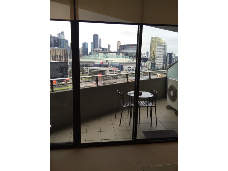 50/15  Caravel Lane, Docklands VIC 3008