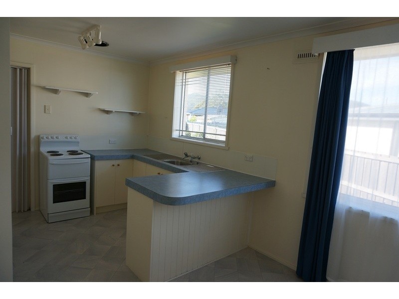 135 Hookey Street, Rokeby TAS 7019