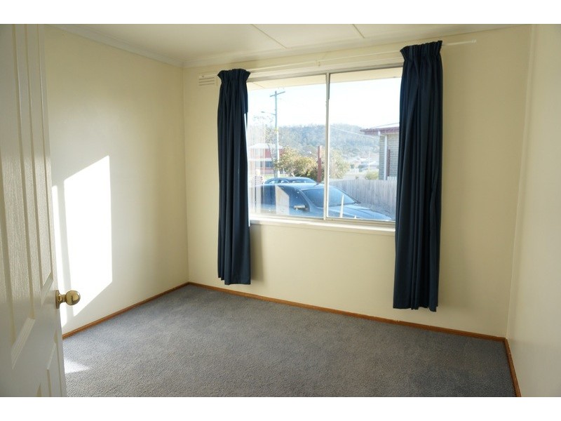 135 Hookey Street, Rokeby TAS 7019