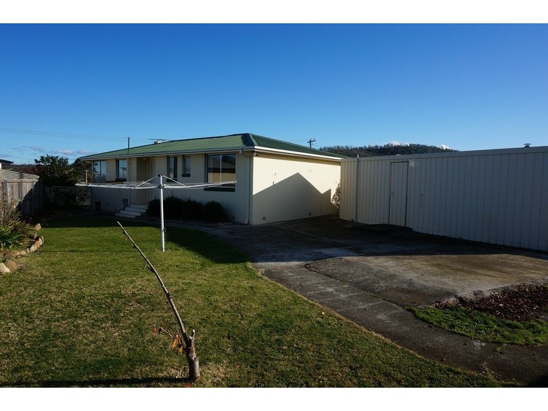 135 Hookey Street, Rokeby TAS 7019