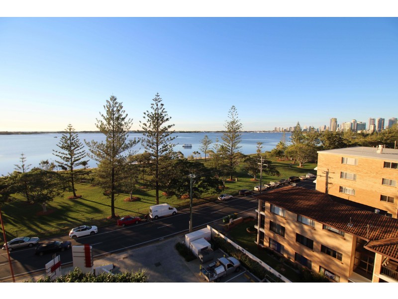 605/230 Marine Parade, Labrador QLD 4215