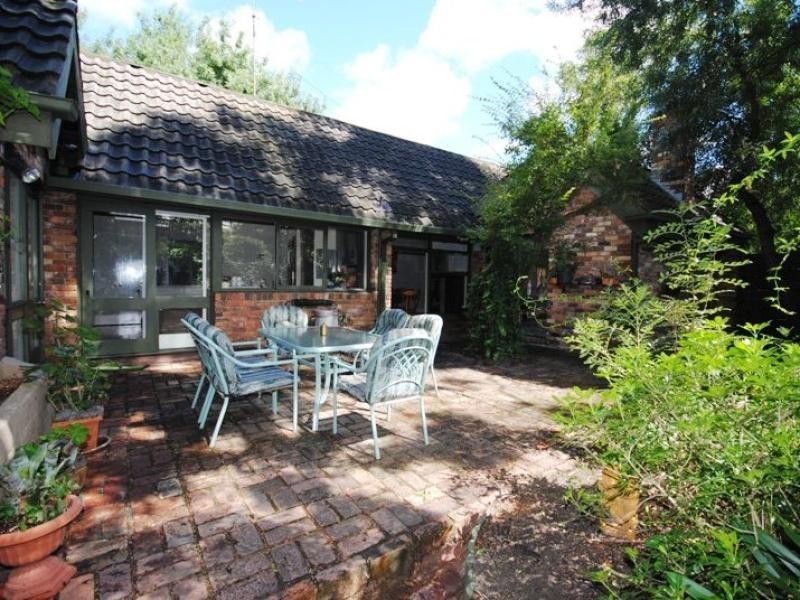66 Whitehorse Road, Blackburn VIC 3130