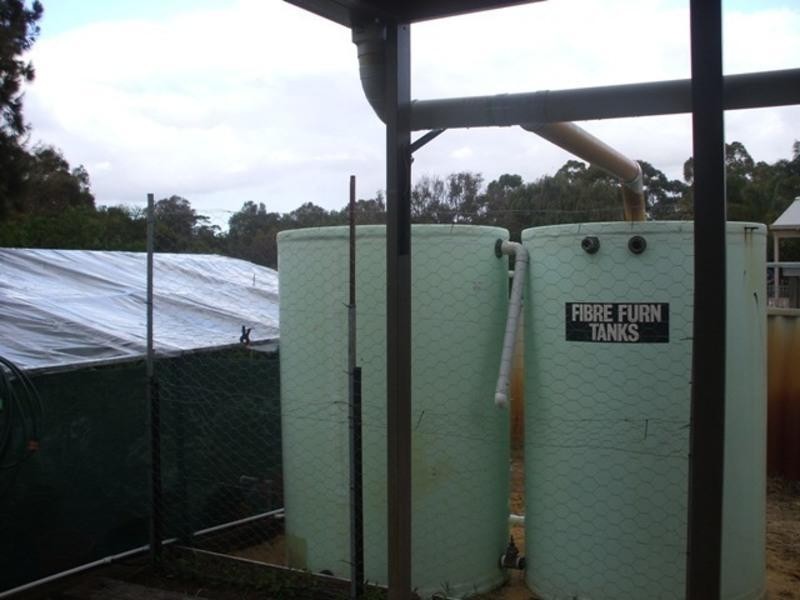 10 Whitehall Rd, Hazelmere WA 6055