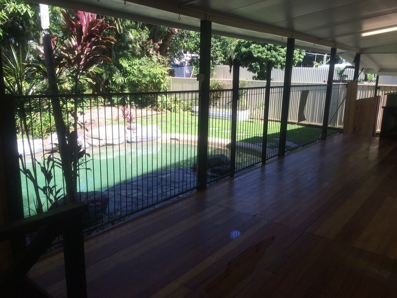 8 Carmen Street, Cairns QLD 4870
