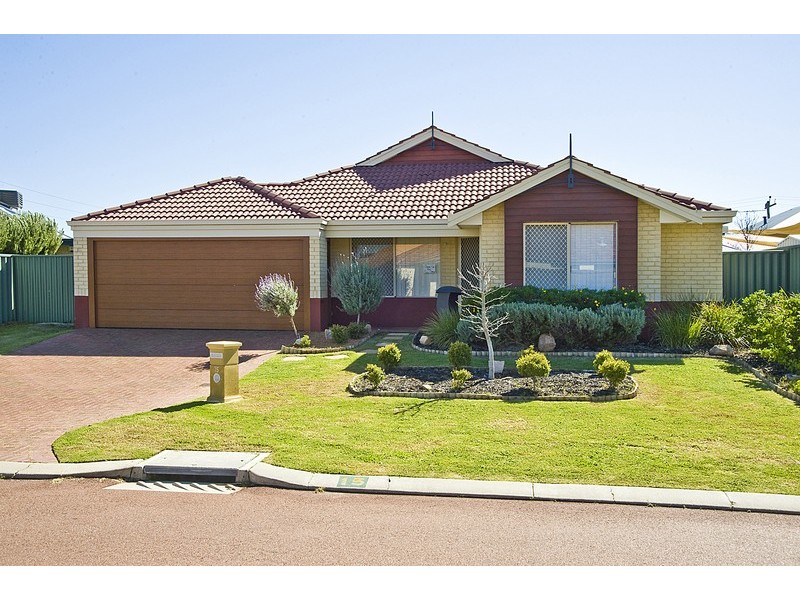 15 Fleet Circle (Jacaranda Prvt EST), High Wycombe WA 6057