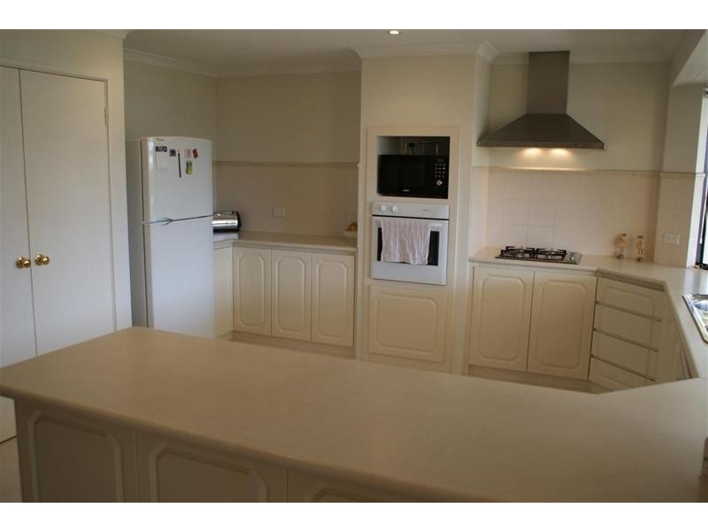 9 Coverwood Promenade, Landsdale WA 6065