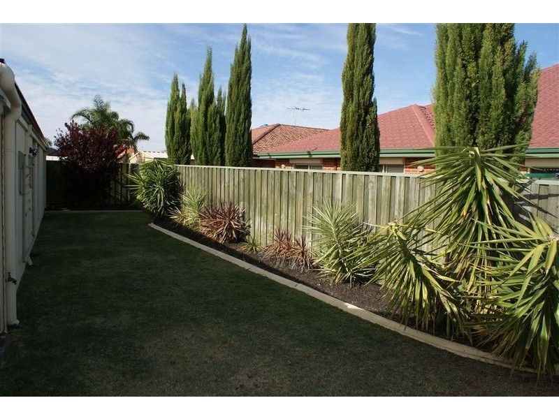 9 Coverwood Promenade, Landsdale WA 6065