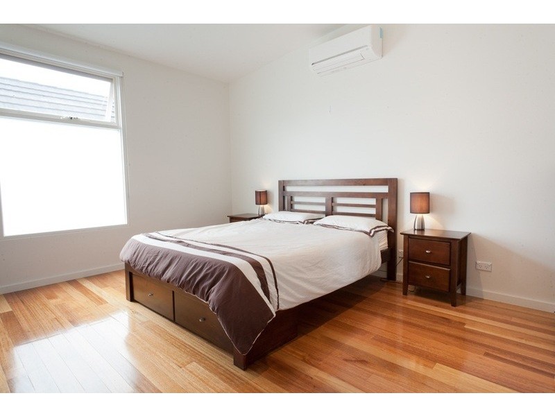 1/14 St Huberts Road, Carnegie VIC 3163