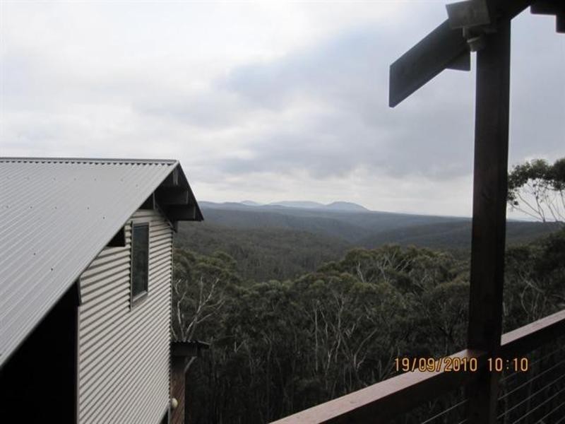 60 Henderson Road, Wentworth Falls NSW 2782