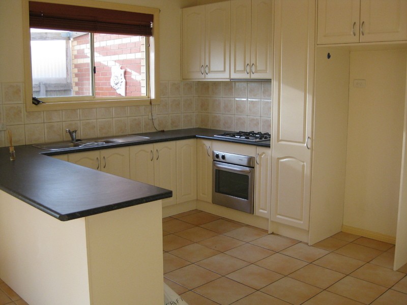 3/9  Cathcart St, Maidstone VIC 3012