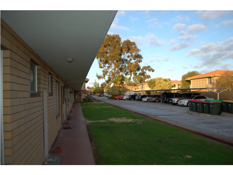 30/303 Harbourne Street, Glendalough WA 6016