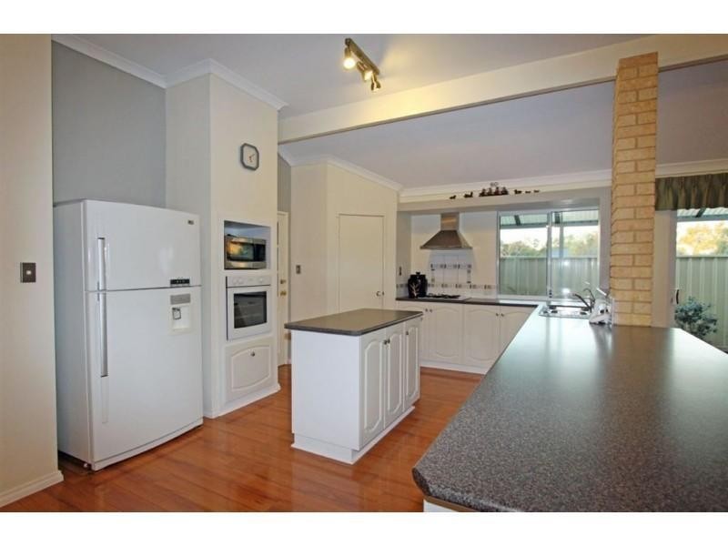 20 Iluka road, Dawesville WA 6211