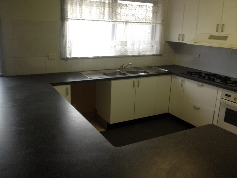 2 Leah Close, Smithfield NSW 2164