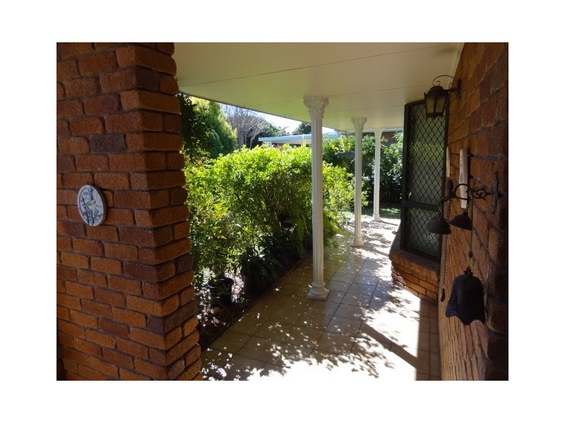 17 Fooks Street, Carindale QLD 4152