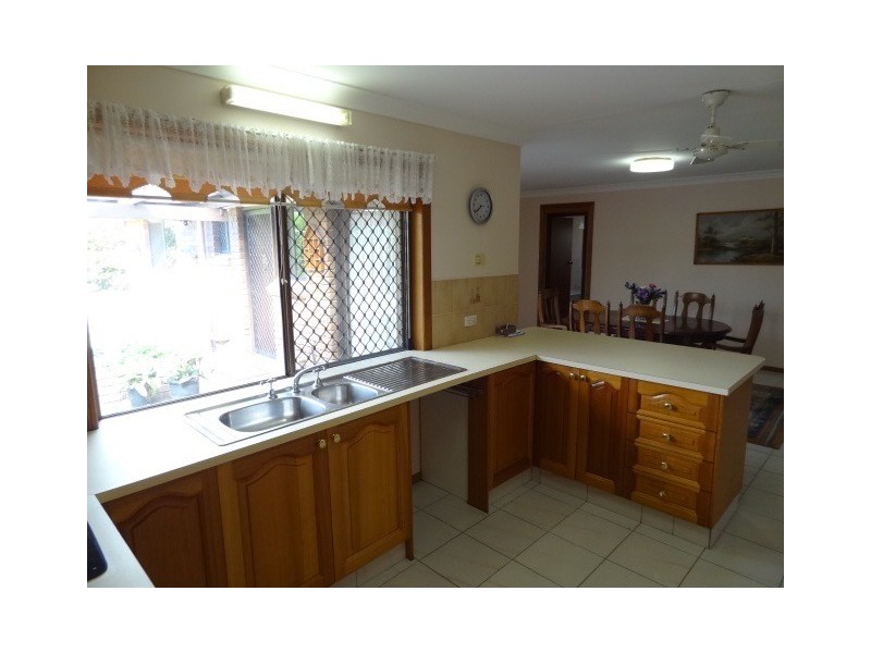 17 Fooks Street, Carindale QLD 4152