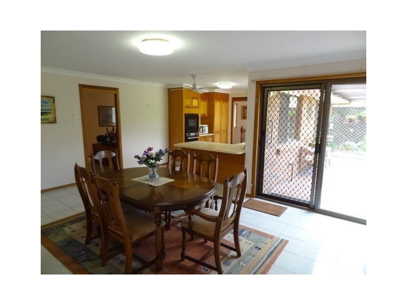 17 Fooks Street, Carindale QLD 4152