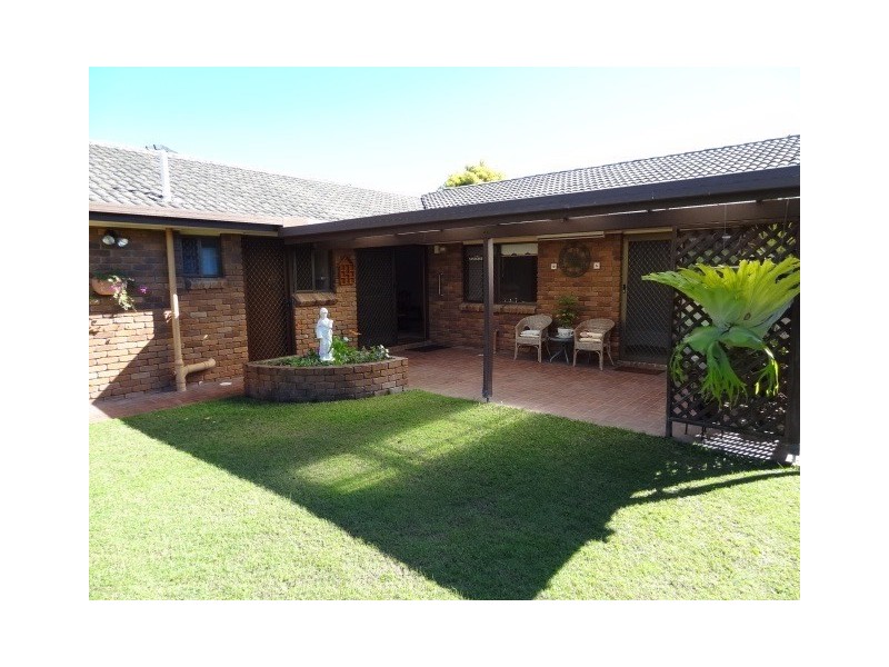 17 Fooks Street, Carindale QLD 4152